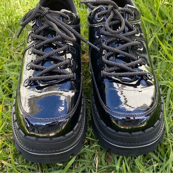 Skechers Women's Black Heritage Boot Size 10 Air Cooled Memory Foam Shoes - Picture 4 of 9